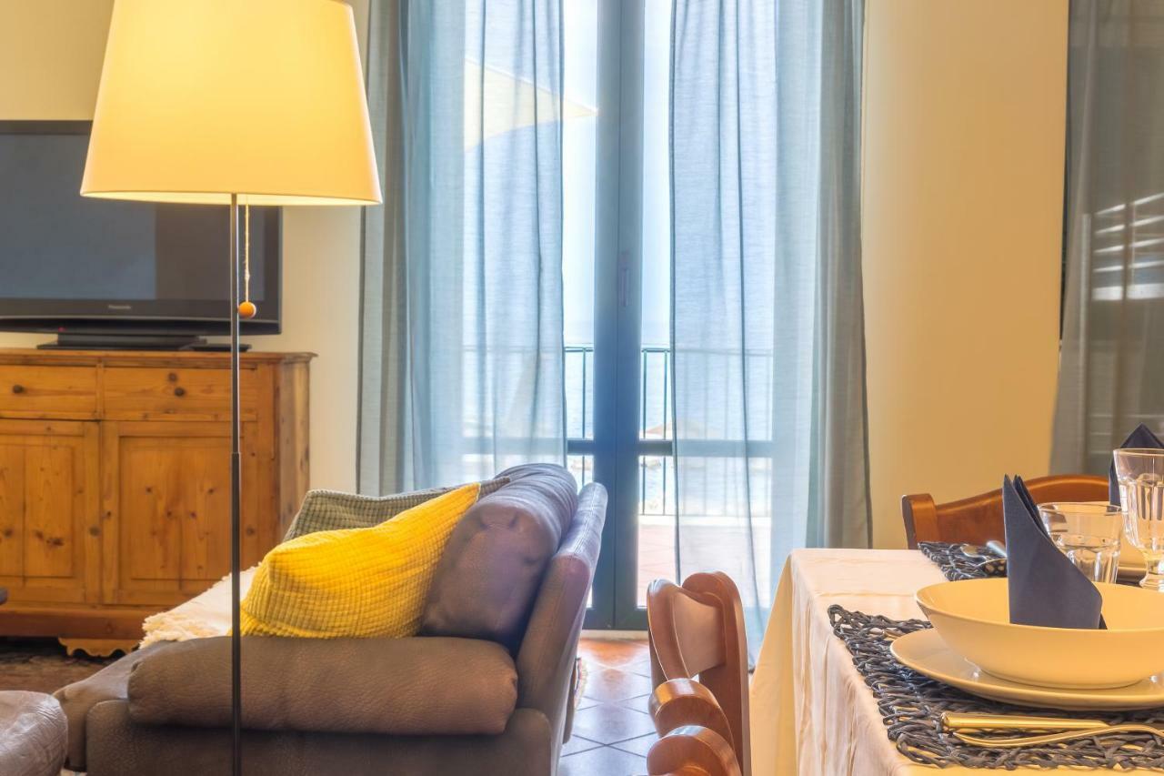Les Suites - Apartments Ріпосто Екстер'єр фото